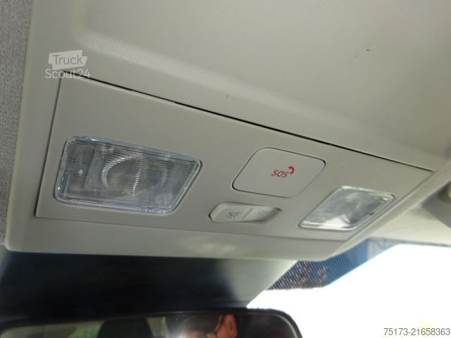 Minibusz FORD Transit Custom Trend 320 L2H1 4x4 Matrix Klima