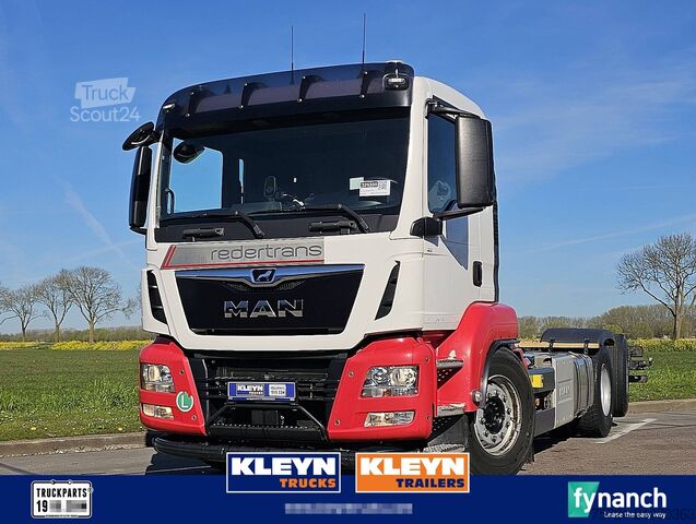 Šasija s kabino M.A.N. 26.460 TGS 6x2*4