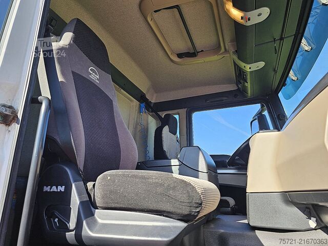 Šasija s kabino M.A.N. 26.460 TGS 6x2*4