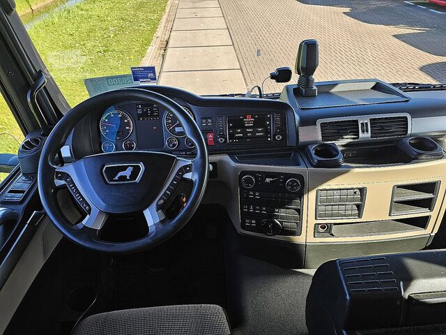 Šasija s kabino M.A.N. 26.460 TGS 6x2*4