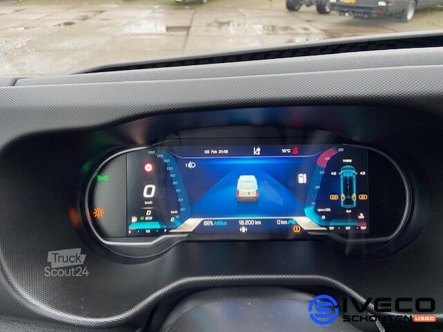 Iveco Daily 35S14V A8 Cruise Control - Automático - L3H2 - 2.3L 140cv - Engate de Reboque Iveco Daily 35S14V A8 Cruise Control - Automaat - L3...