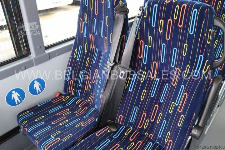 Autobús interurbano Iveco Crossway 12m Pop light / Double middle door / p...