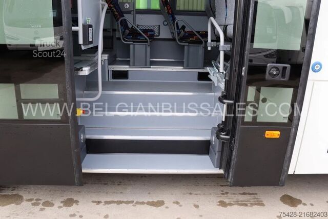 Intercitybus Iveco Crossway 12m Pop light / Double middle door / p...