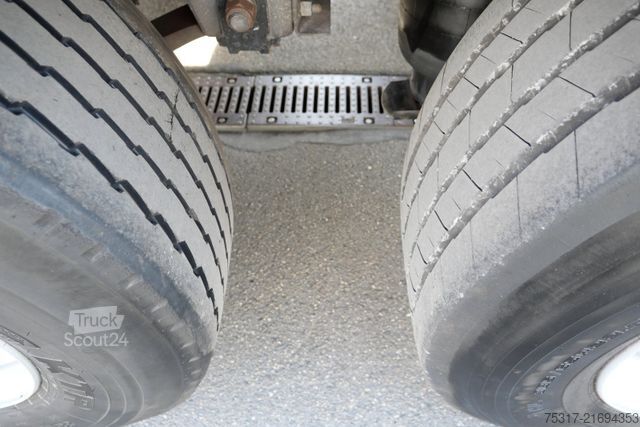 Furgonska polprikolica SCHMITZ CARGOBULL SKO 24/ DOPPELSTOCK / ZURRLEISTE / LASI 12642 XL