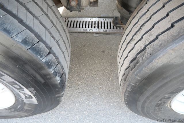 Furgonska polprikolica SCHMITZ CARGOBULL SKO 24/ DOPPELSTOCK / ZURRLEISTE / LASI 12642 XL