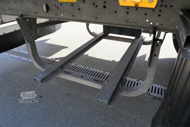 Furgonska polprikolica SCHMITZ CARGOBULL SKO 24/ DOPPELSTOCK / ZURRLEISTE / LASI 12642 XL