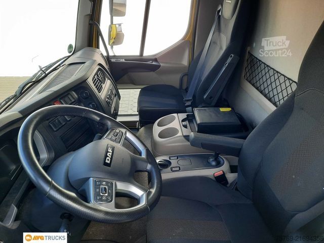 Tovorno vozilo s ravno platformo in ponjavo DAF XB 290 16 t Schiebeplane Edscha LBW AHK