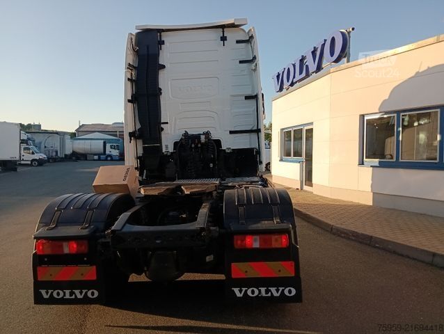 Standard SZM VOLVO FH 460 4x2T GlobeXL I-ParcCool VOLVO ServiceNEU