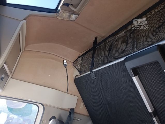 Standard SZM VOLVO FH 460 4x2T GlobeXL I-ParcCool VOLVO ServiceNEU