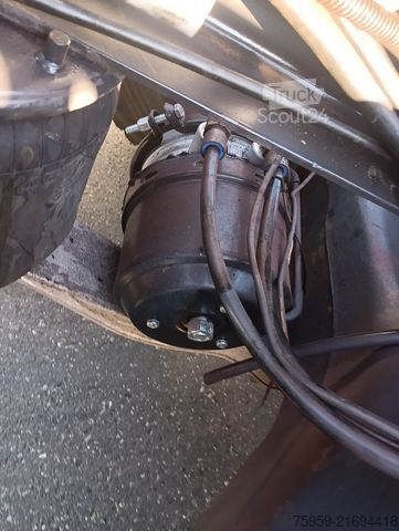 Standard SZM VOLVO FH 460 4x2T GlobeXL I-ParcCool VOLVO ServiceNEU