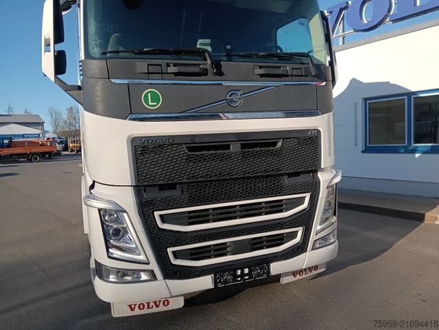 Standard SZM VOLVO FH 460 4x2T GlobeXL I-ParcCool VOLVO ServiceNEU
