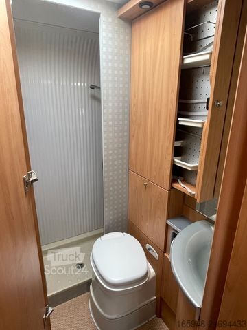 Yarı entegre karavan BÜRSTNER Delfin T 680 *Backofen**Solar**Markise