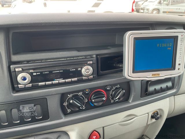 Yarı entegre karavan BÜRSTNER Delfin T 680 *Backofen**Solar**Markise