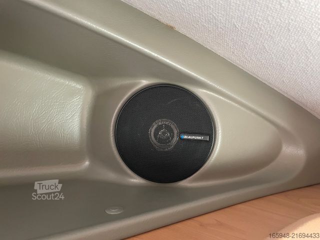 Yarı entegre karavan BÜRSTNER Delfin T 680 *Backofen**Solar**Markise