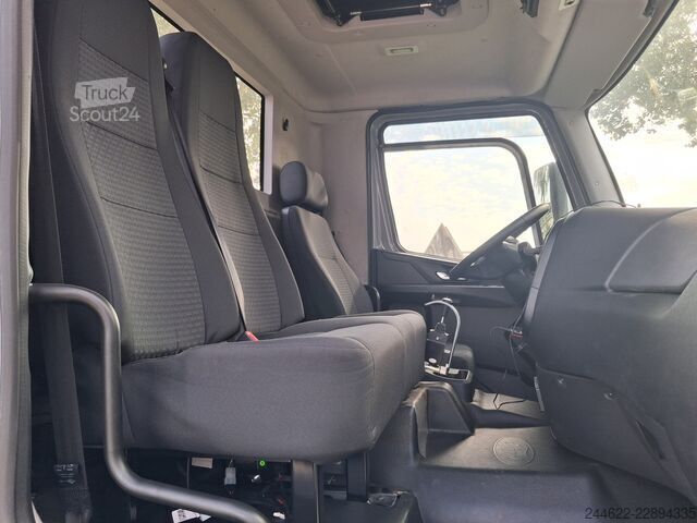 Vozidlo s hákom na kontajnery Ford F-Line 6x2