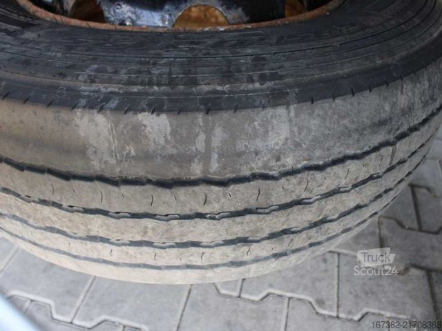 Вантажівка з відкритою платформою IVECO EUROCARGO 14E28, SECONDARY AIR CONDITIONING