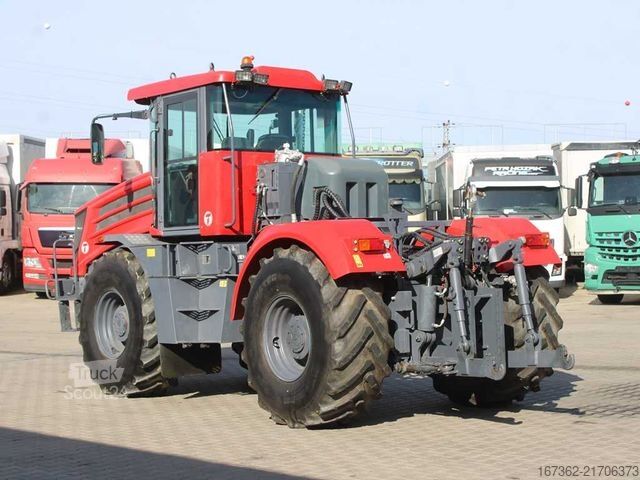 Traktor  KIROVEC K-424