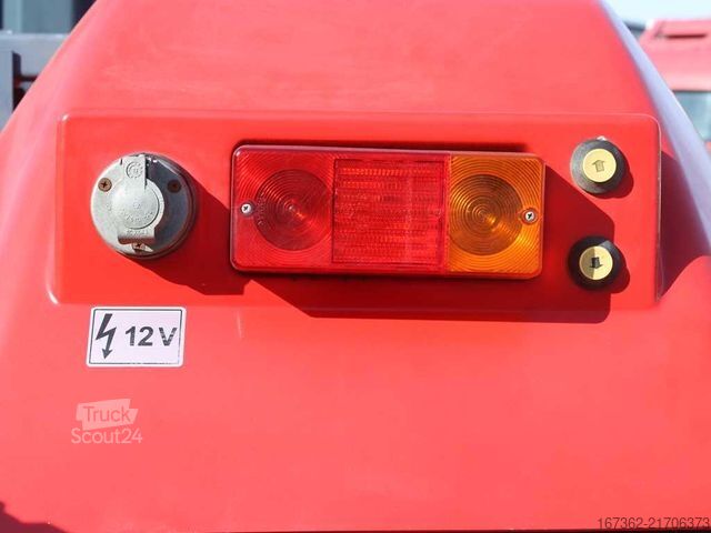 Traktor  KIROVEC K-424