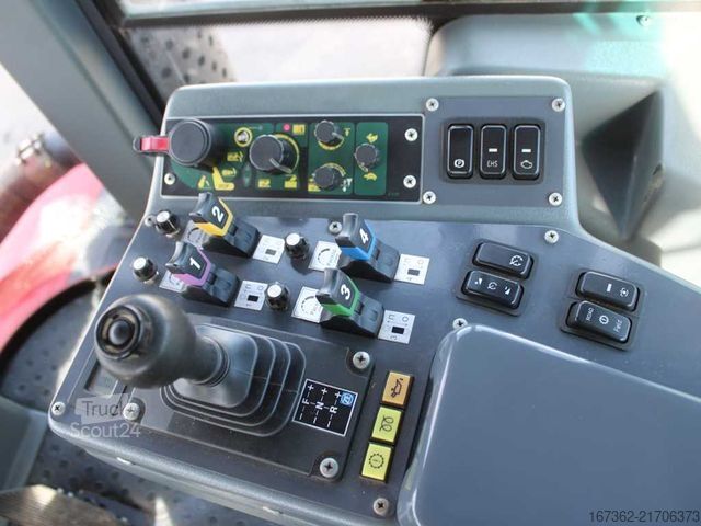 Traktor  KIROVEC K-424