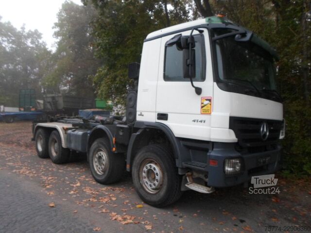 Kamion s kipom s pomičnim kontejnerom MERCEDES-BENZ 4141/8x4/ AT Motor 80.000 KM
