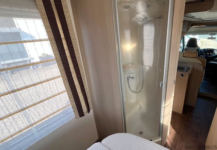 Poluintegrisani kamper BÜRSTNER Ixeo T 734 - Hub/Queensbett - Klima -