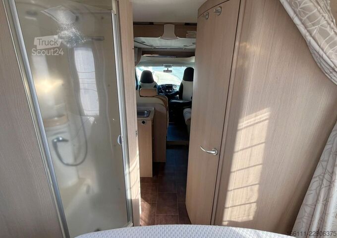 Poluintegrisani kamper BÜRSTNER Ixeo T 734 - Hub/Queensbett - Klima -