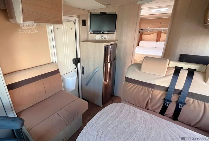 Poluintegrisani kamper BÜRSTNER Ixeo T 734 - Hub/Queensbett - Klima -