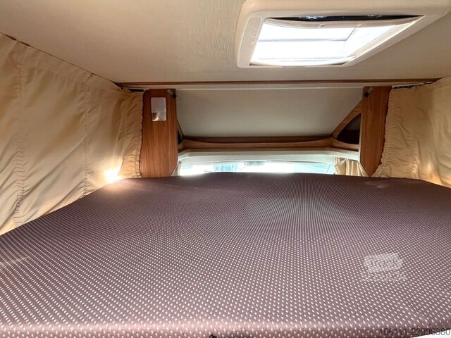 Poluintegrisani kamper CARADO T 448 - Einzelbetten - Hubbett -  -