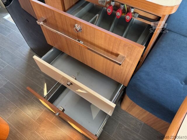 Alkoven kamper Eura Mobil EURA MOBIL HS 570 | Hecksitzgruppe,Markise,NAVI*