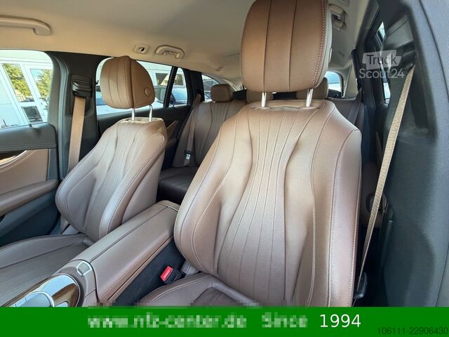 Microbuz MERCEDES-BENZ E 300 de T EXCLUSIVE Interieur 360° DISTRONIC