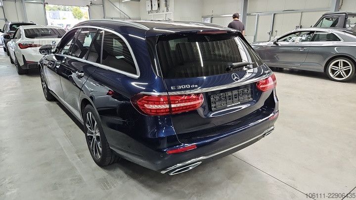 Mikroautobusas MERCEDES-BENZ E 300 de 4Matic AVANTGARDE HeadUP KEYLESS-GO