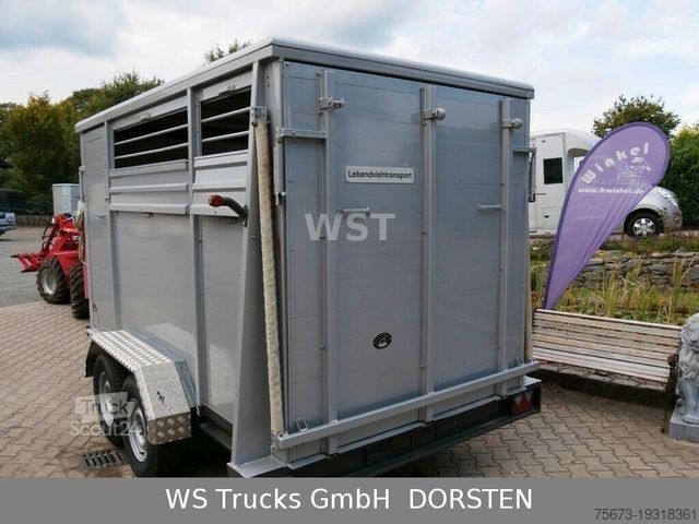 Paardentransportaanhanger MENKE-JANZEN Einstock Tandem Viehanhänger ohne TÜV