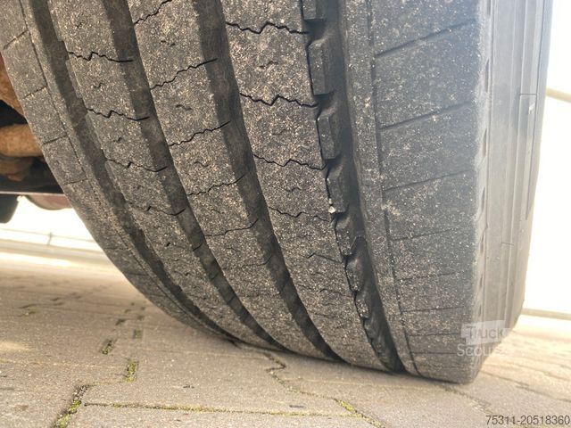 Tipper truck VOLVO FM 340 6x2 | HIAB 144 E-3*Funk*5+6 Kreis*Lift*AC