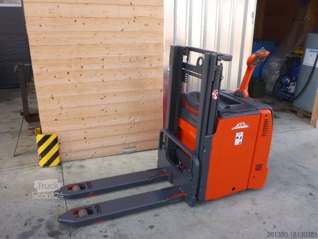 Ručný paletový vozík Linde L12 L