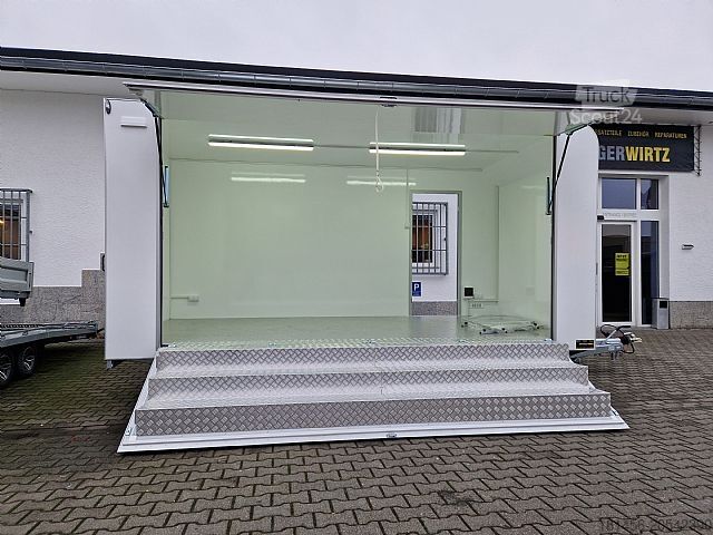 Remolque venta ambulante trailershop Messestand Infostand mobile Bühne 470x220 Licht
