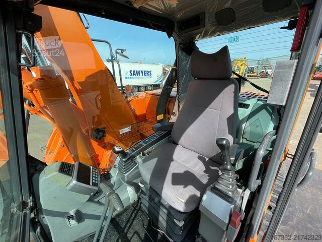 гусеничний екскаватор Doosan DX140LCR