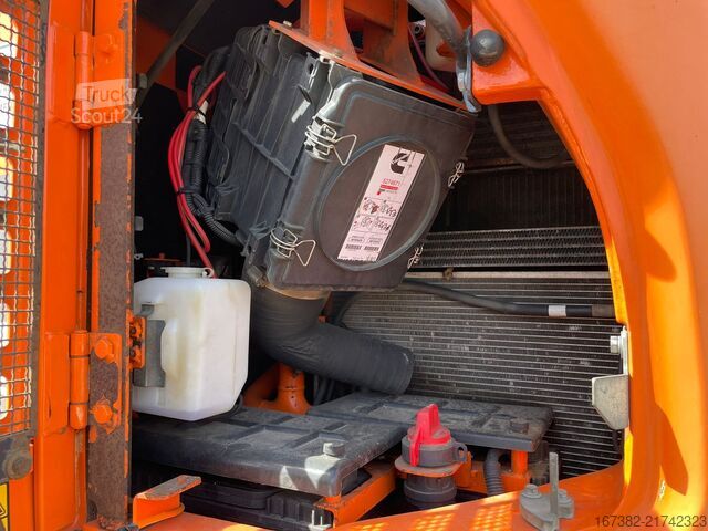 гусеничний екскаватор Doosan DX140LCR