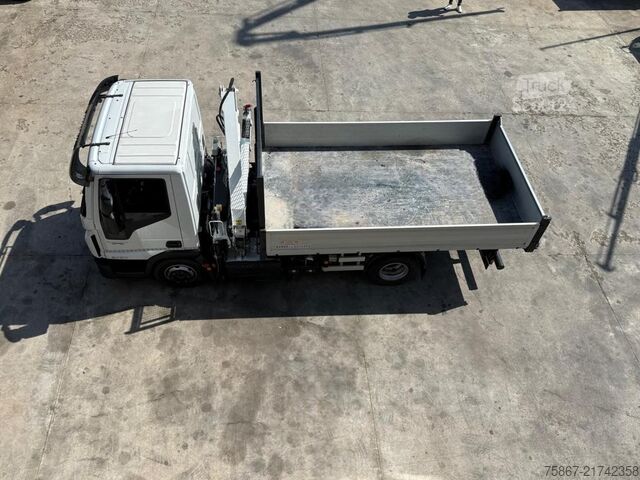 Autocarro con ribaltabile Iveco EUROCARGO 90E210