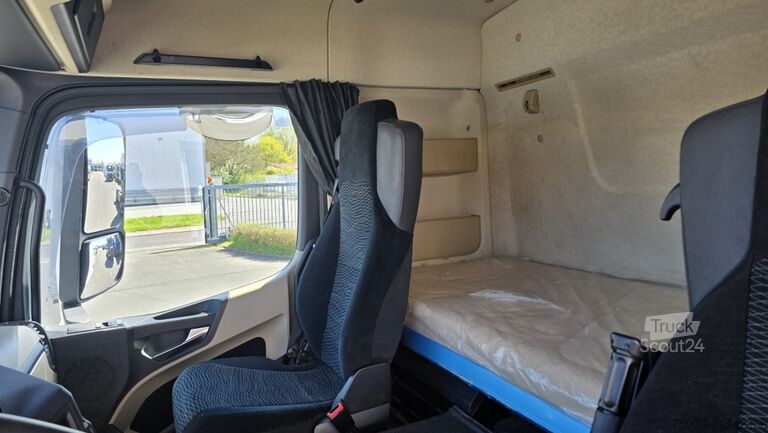 LKW mit Tankaufbau Mercedes-Benz Actros 1843 4x2