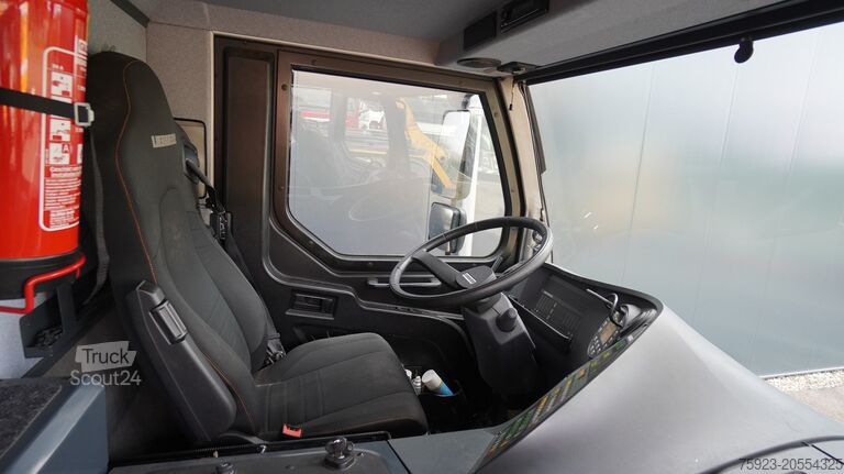 Camion-grue Liebherr LTM 1050-3.1 6X4X6 WITH JIB VARIOBASE