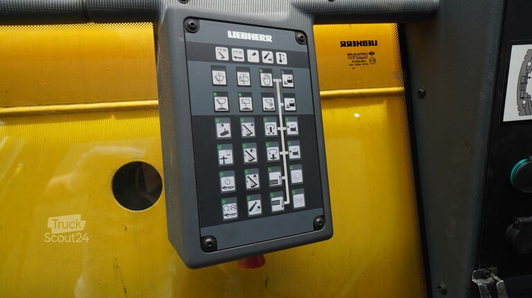 Camion-grue Liebherr LTM 1050-3.1 6X4X6 WITH JIB VARIOBASE