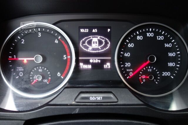 Dobozos furgon Volkswagen Crafter 35 4MOT KASTEN L2H2 AHK/NAVI/KAM/KLIMA