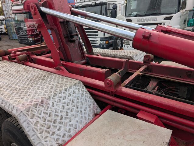 Kroghejselastbil Volvo FH16 6X4 610HP HYVA Blatt/Luft Manuell