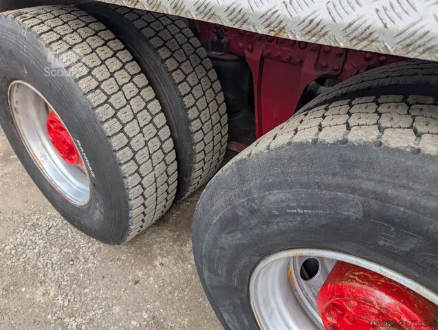 Kroghejselastbil Volvo FH16 6X4 610HP HYVA Blatt/Luft Manuell