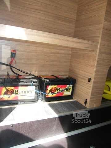 Autorulotă semi-integrată WEINSBERG CaraSuite 650 MEG Ford inkl. 7 Pakete