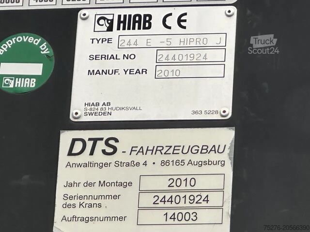 Vrachtwagen met kraan Iveco Trakker 410 4x4 Hiab 244-5 + Fly jib , winch 12...