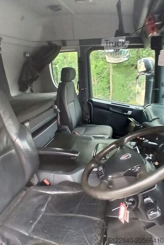Camion benne SCANIA P 410