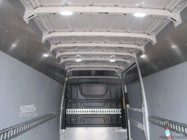 Komercijalno vozilo sa visokim krovom VOLKSWAGEN Crafter, 35 2.0, L4H2, TÜV 06/2026, spez. Aufbau