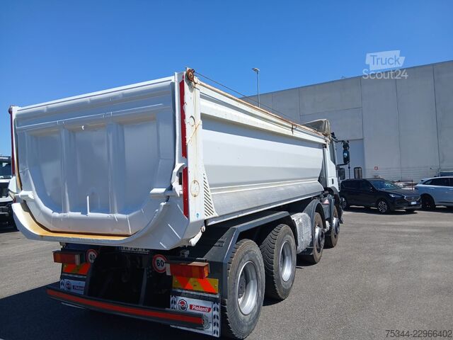Autocarro ribaltabile Iveco Trakker 500