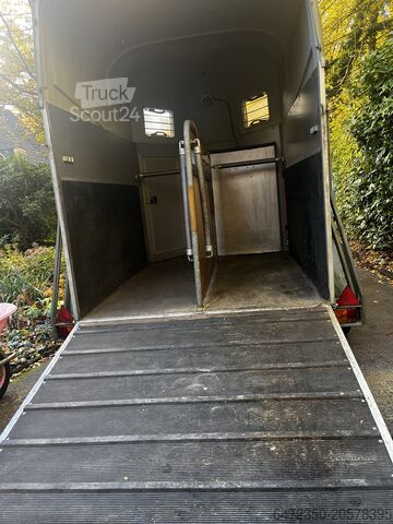 Rimorchio per cavalli Böckmann Big Champion